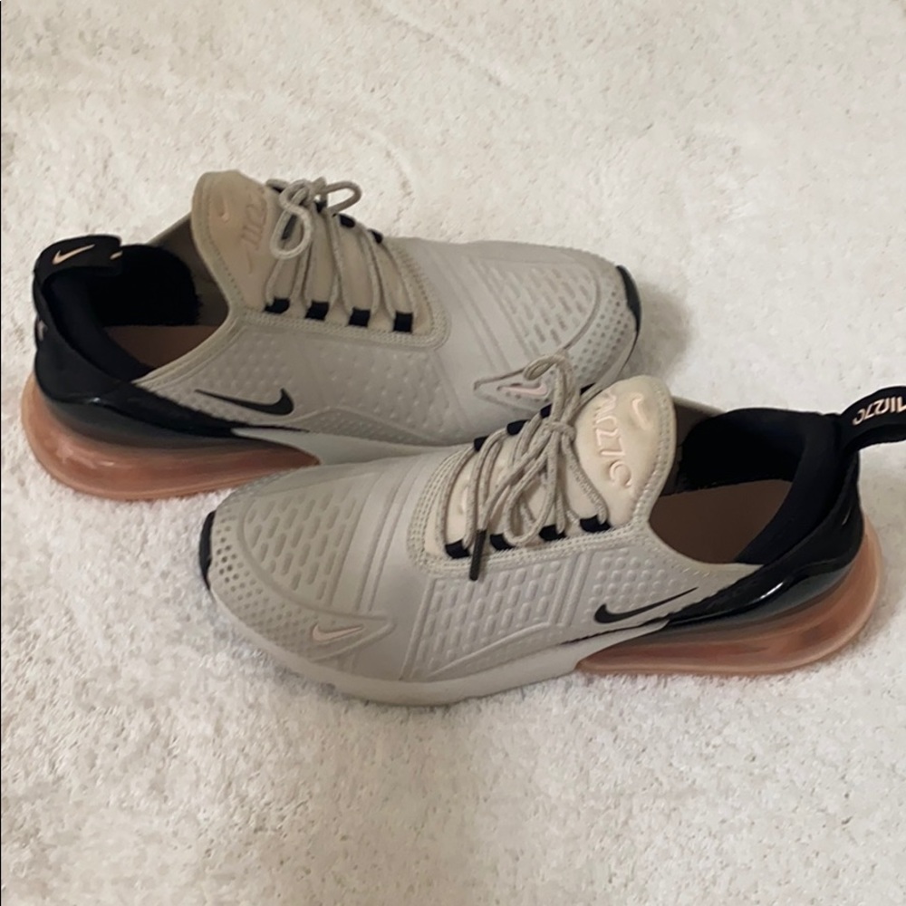 Nike Air Max 270